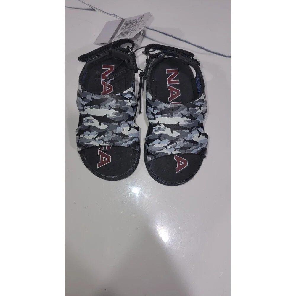 Nautica Size 5 Kids (Toddler) Sandals Water Shoe Shark Protective Breathable NWT